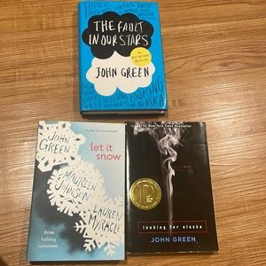 Books: The Fault in Our Stars, Let it Snow, Looking for Alaska